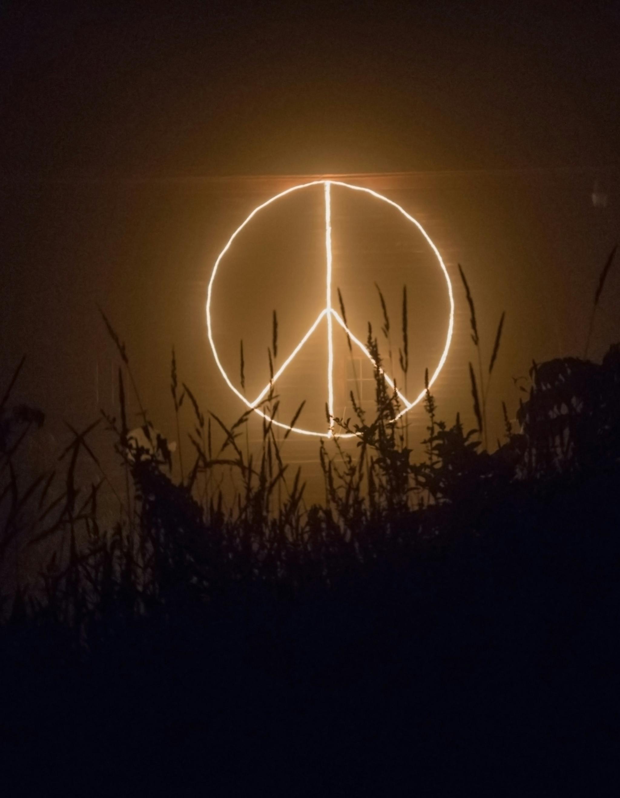 candice-seplow-rd27HO_IJSo-unsplash Friedensgebet (c) Foto von Candice Seplow auf Unsplash candice-seplow-rd27HO_IJSo-unsplash Friedensgebet